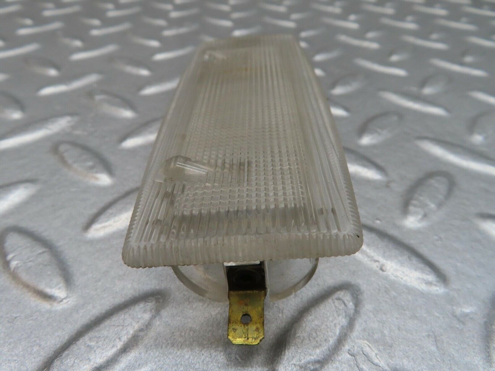 13970 Mercedes-Benz C107 280SLC Rear Dome Light