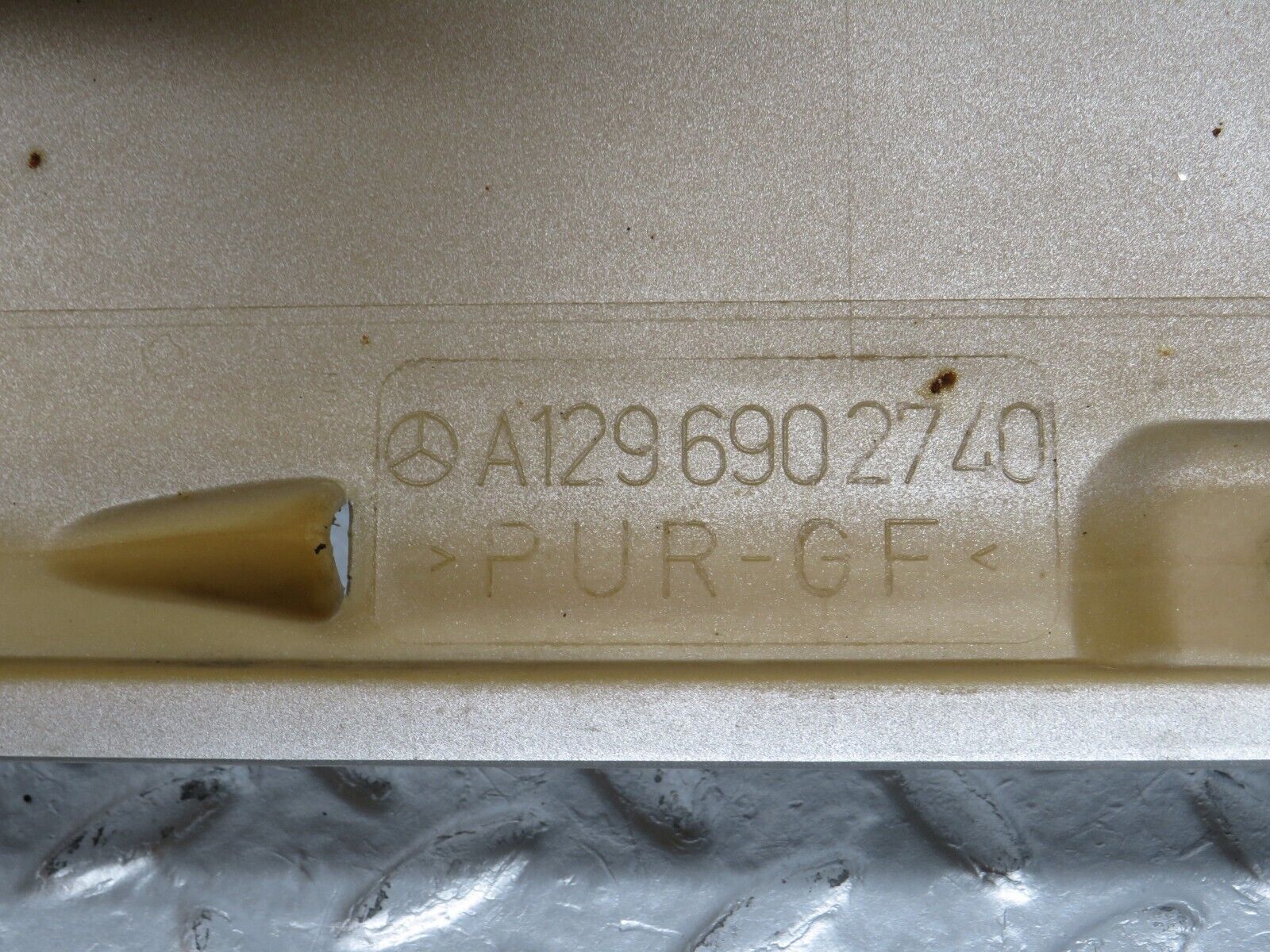 39541 Mercedes-Benz R129 320SL Coupe Side Skirt Left Side 1296902740