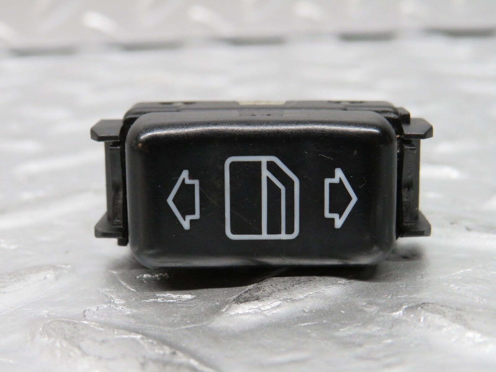 31383 Mercedes-Benz S124 220TE Electric Window Switch Left Side 1248209310