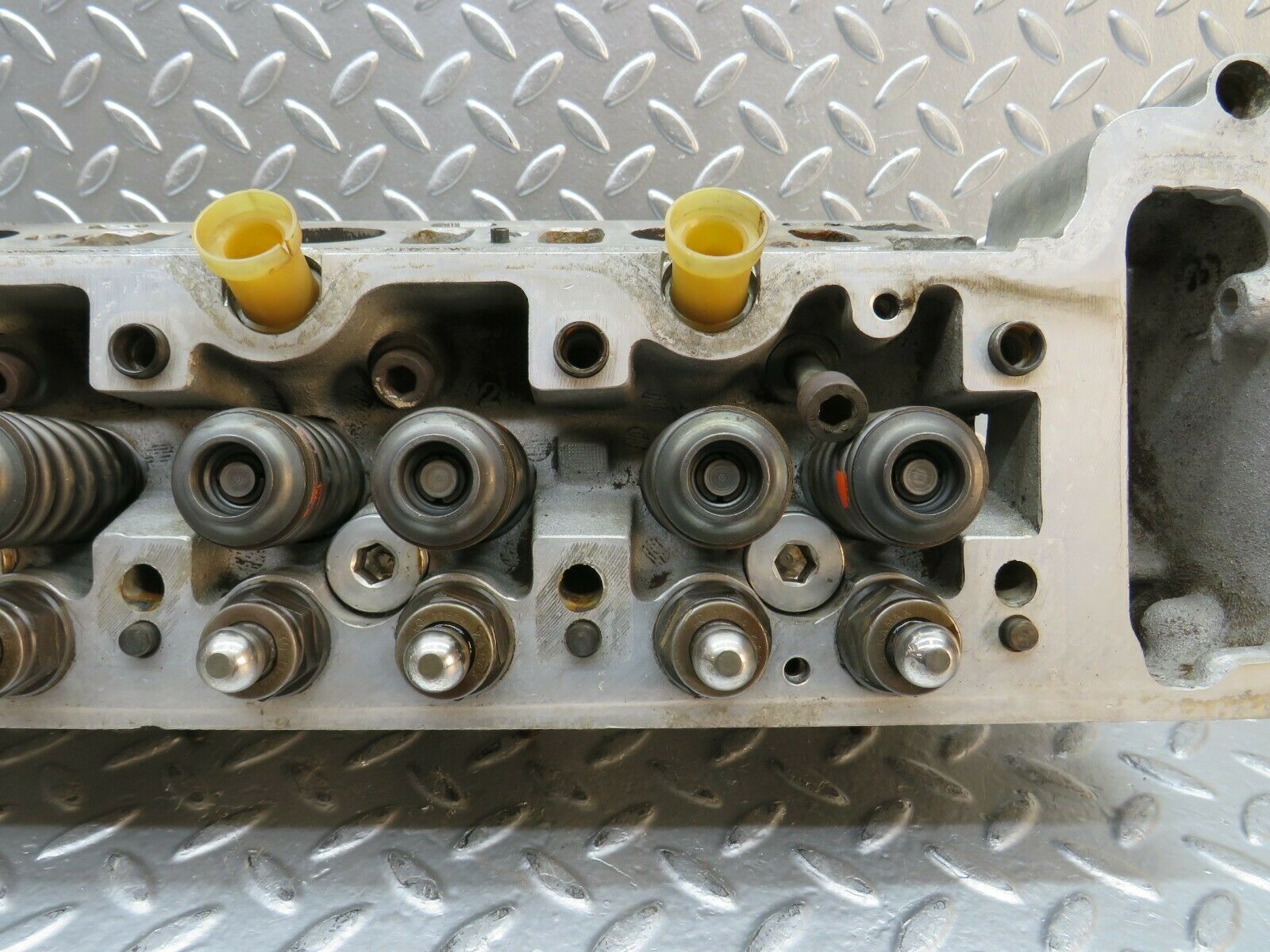 22819 Mercedes-Benz C107 450SLC Coupe Cylinder Head Right 1160162701