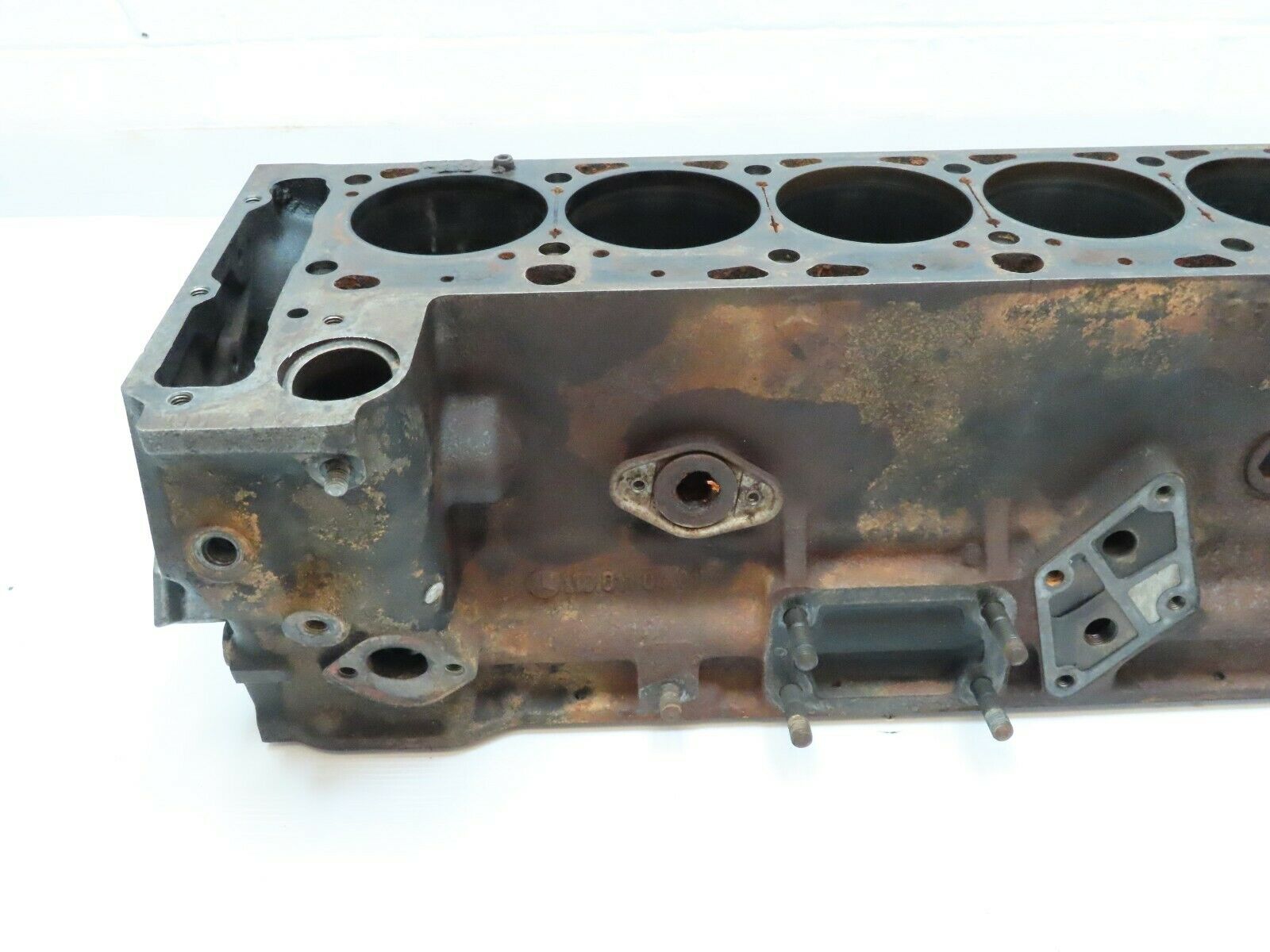 4903 Mercedes-Benz W114 280CE Coupe Engine Block M110.991 1100110401