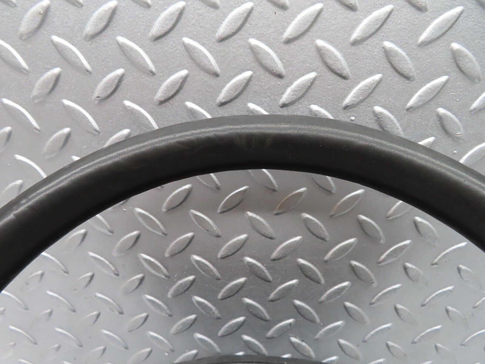 18159 Mercedes-Benz W124 Steering Wheel