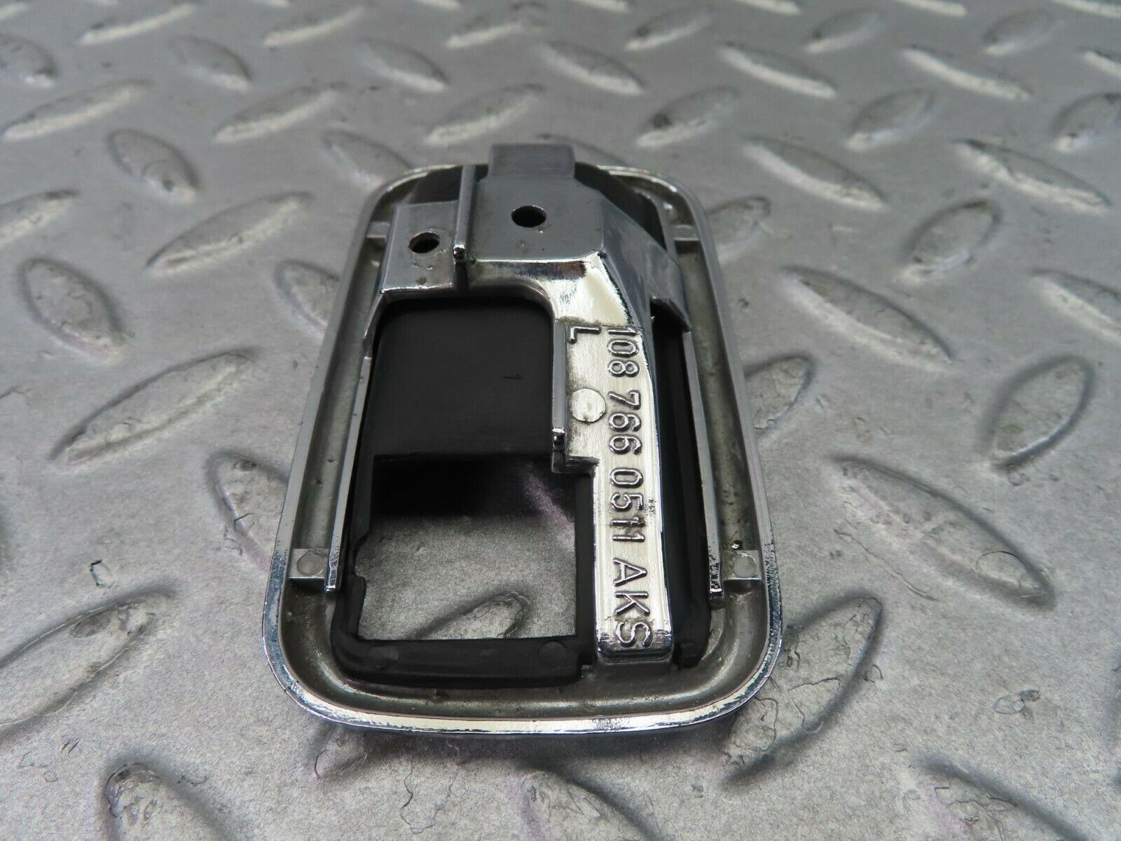 8660 Mercedes-Benz W108 Chrome Frame For Door Opener Left 1087660511