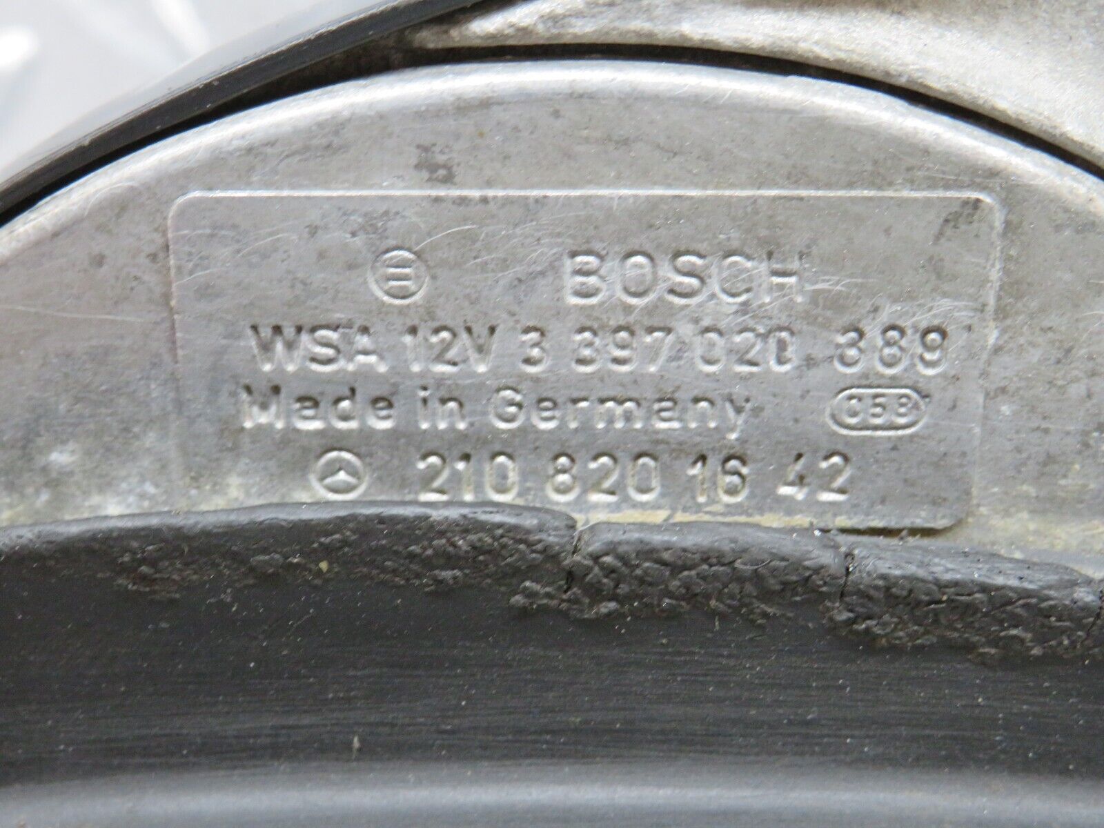 34836 Mercedes-Benz W210 320E Windscreen Wiper Mechanism Linkage 2108201642