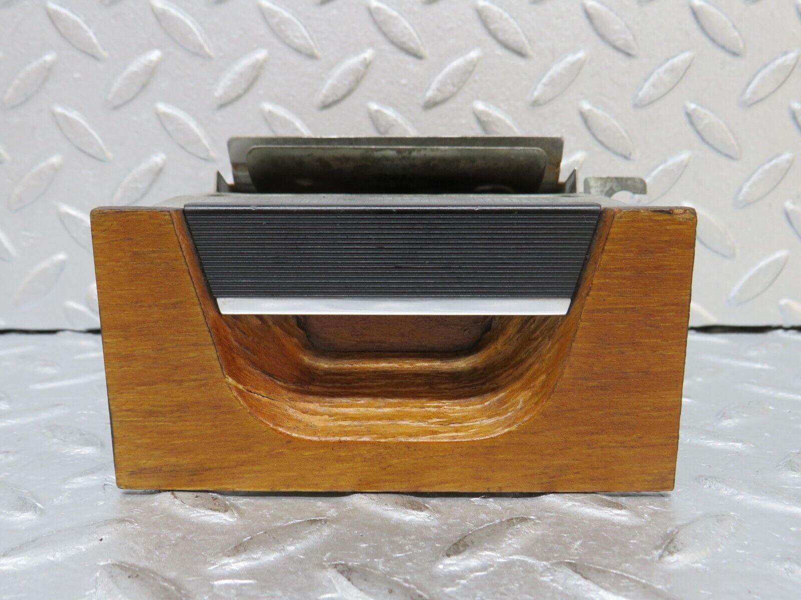 37552 Mercedes-Benz W109 300SEL Centre Console Ashtray Wood Finish