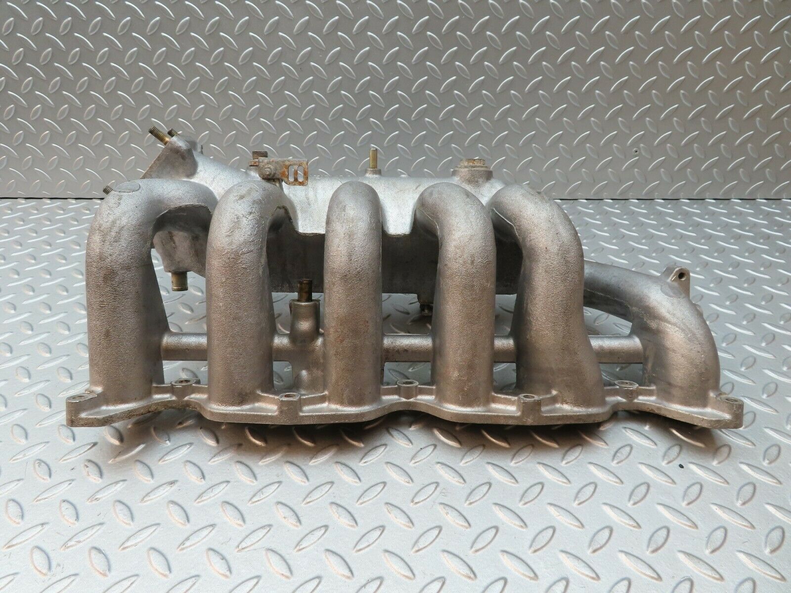 4879 Mercedes-Benz W114 280CE Coupe Intake Manifold 1101411201