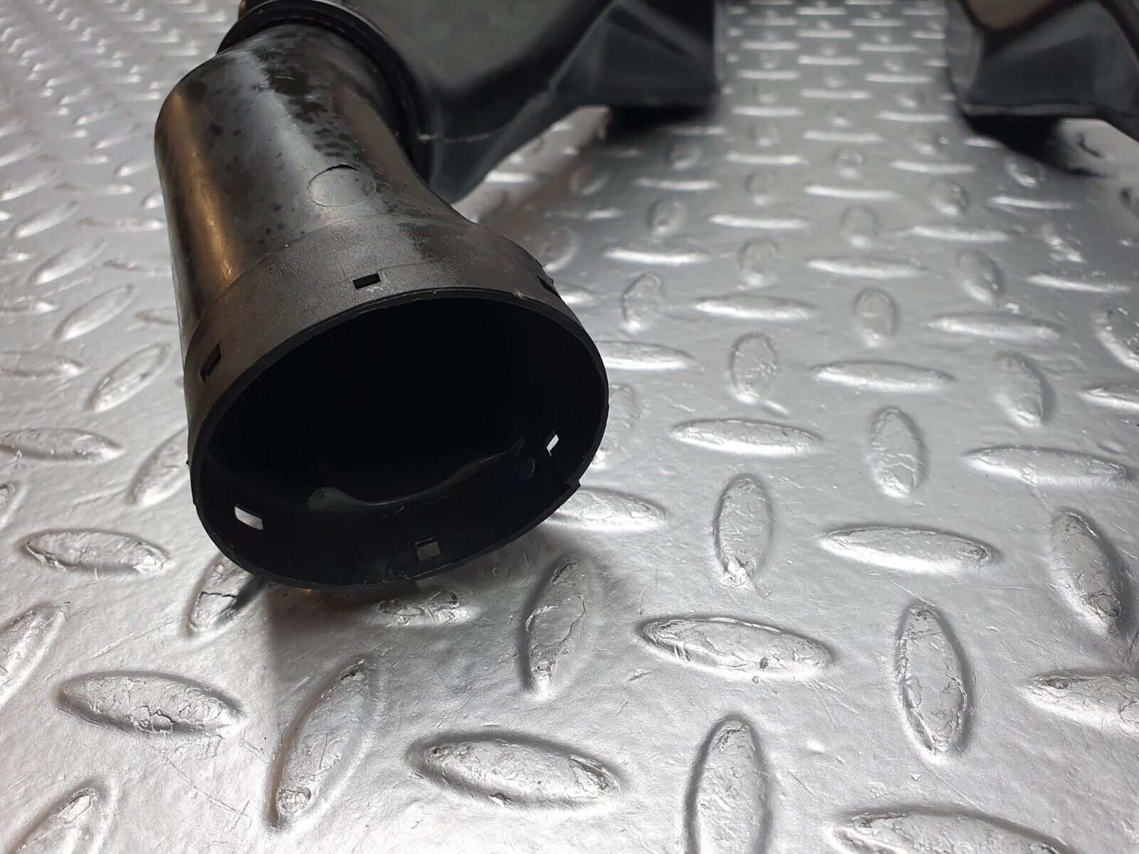 40903 Mercedes-Benz W126 300SE Cabin Center Air Duct Channel 1268317946