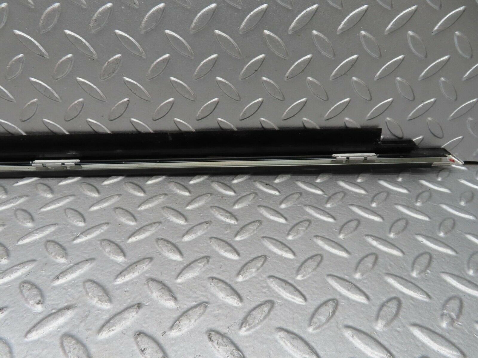 15194 Mercedes-Benz W140 S320 Front Left Door Chrome Moulding Trim