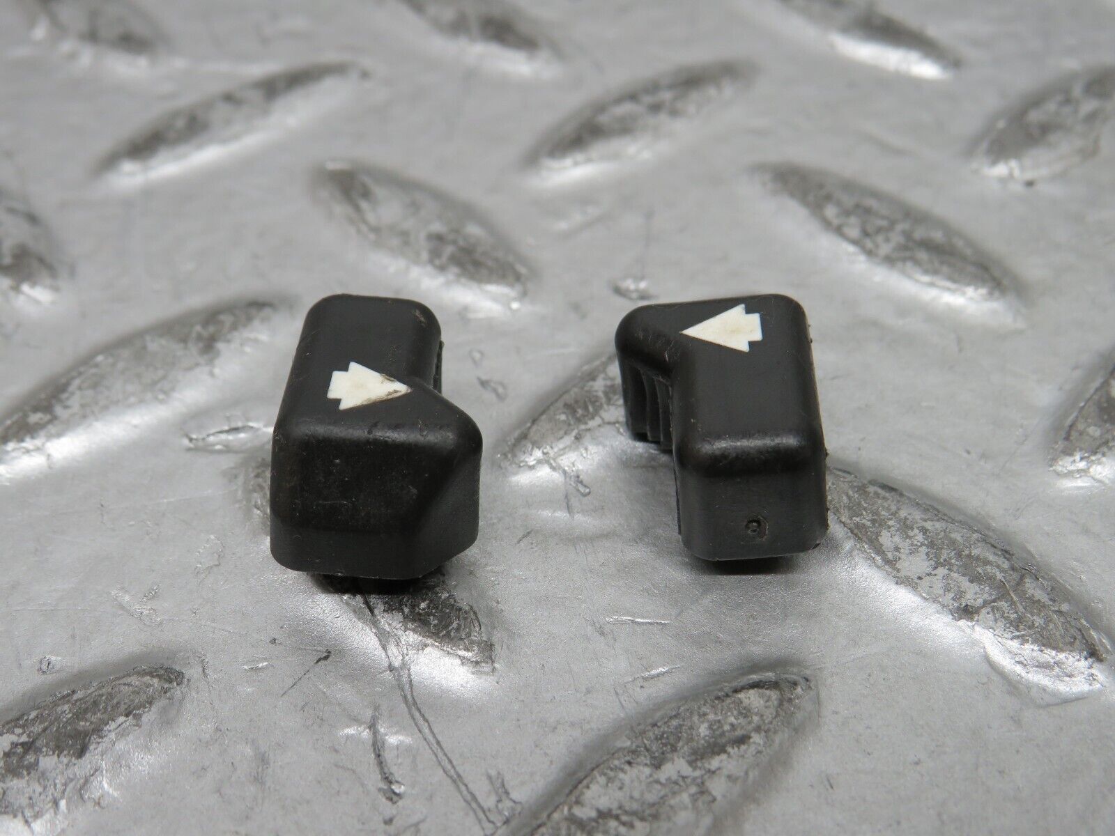 28317 Mercedes-Benz S123 240D Wagon Heater Control Knob Set