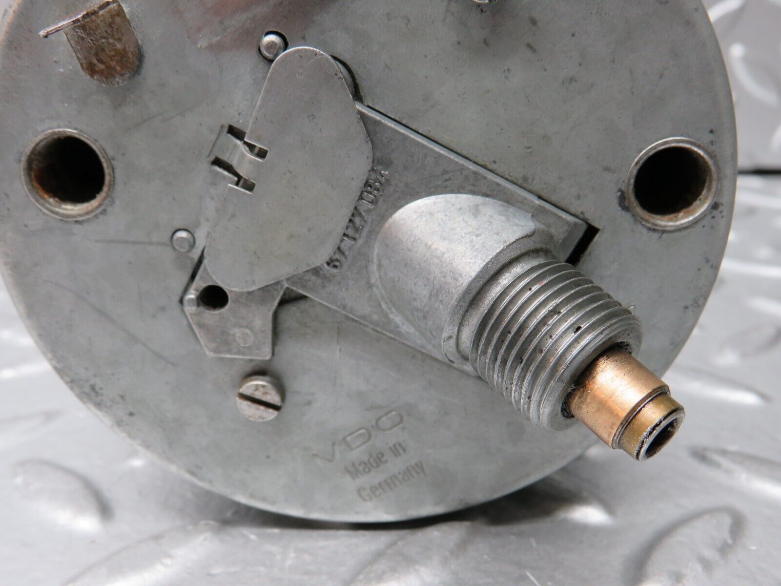 30122 Porsche 924 Instrument Cluster Speedometer VDO