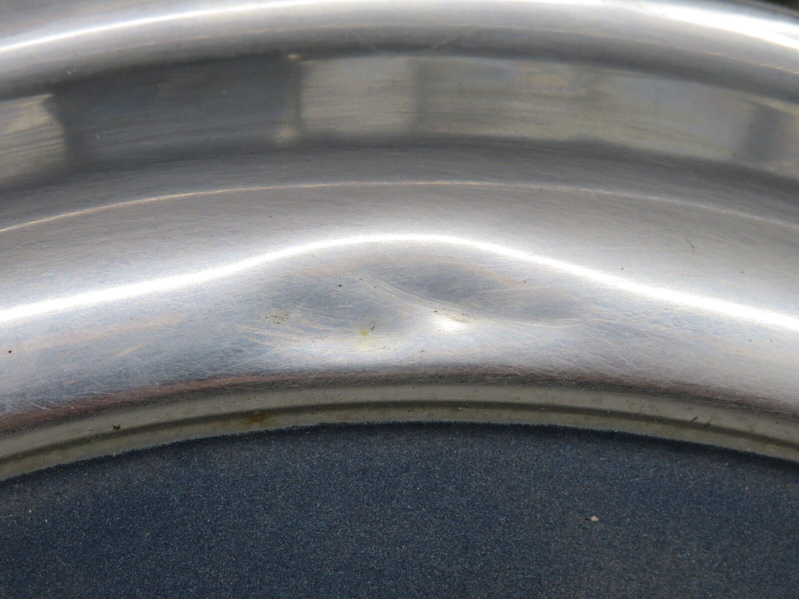 37467 Mercedes-Benz W109 300SEL Wheel Hub Cap 14"