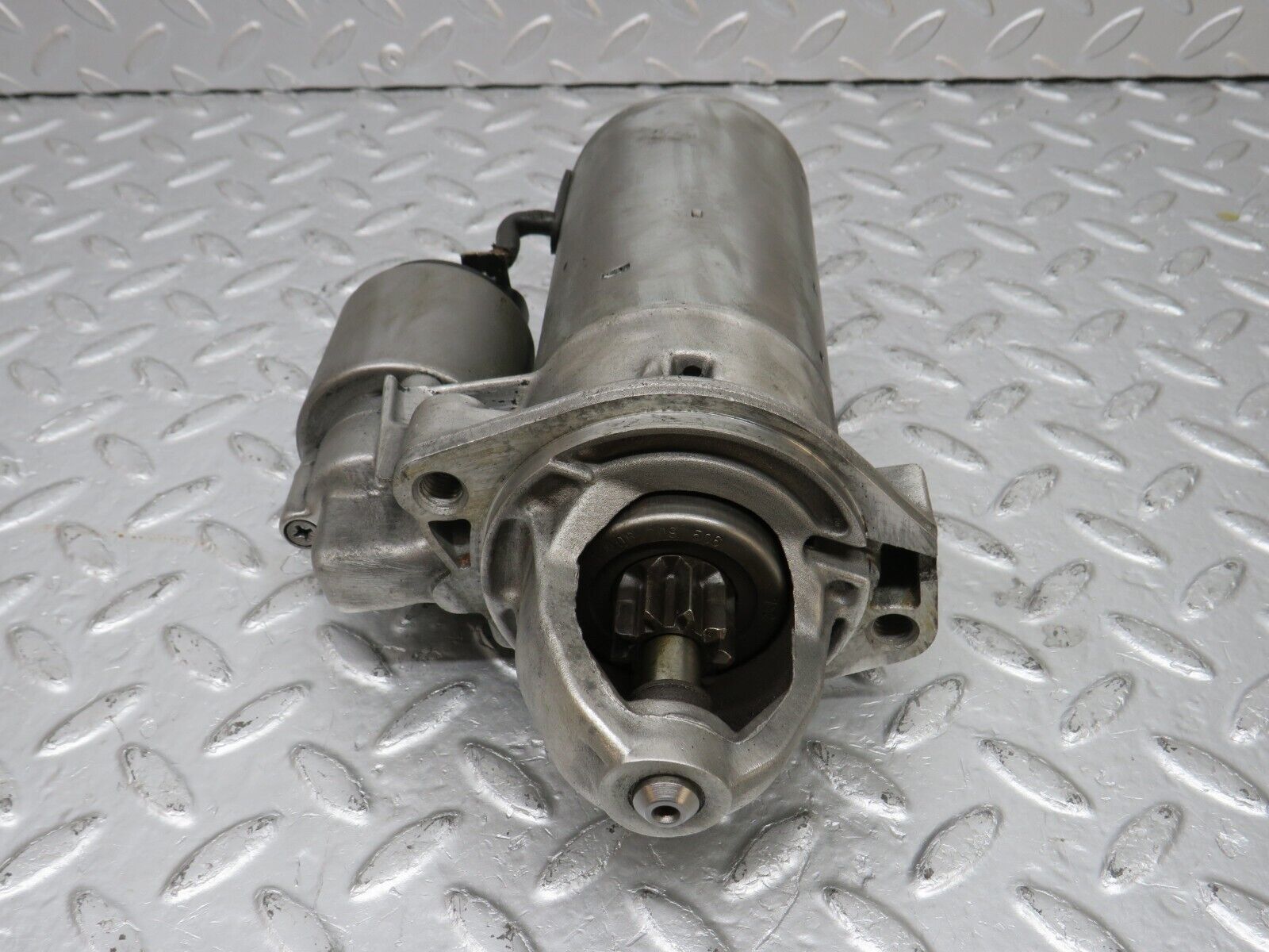 33862 Mercedes-Benz W201 190E 2.0L Starter Motor Bosch 0001108003 0331303053553