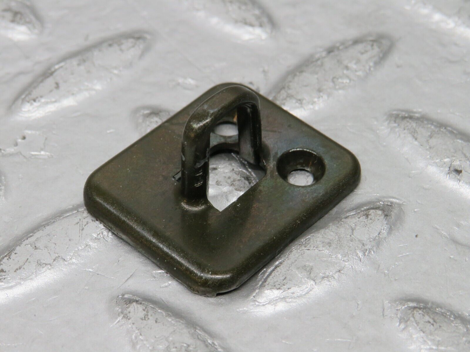 29549 Mercedes-Benz W124 230E Glove Box Lock Latch