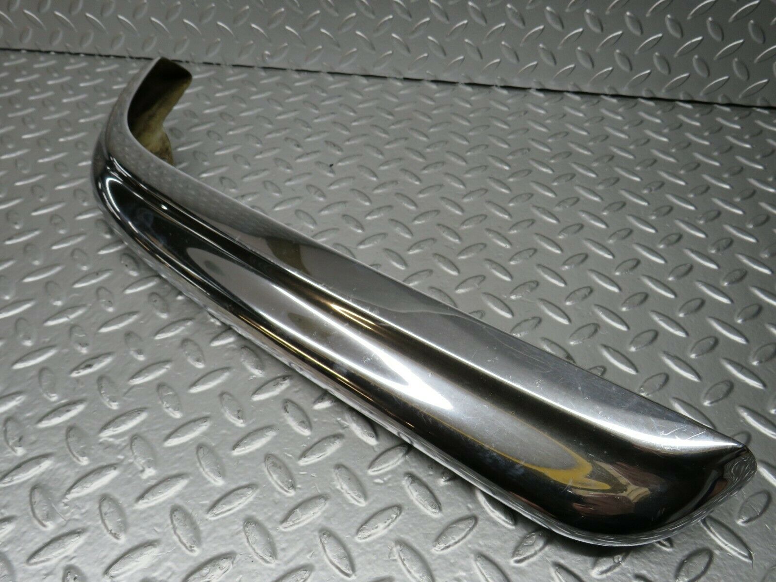 24556 Mercedes-Benz W108 Rear Left Upper Bumper Corner