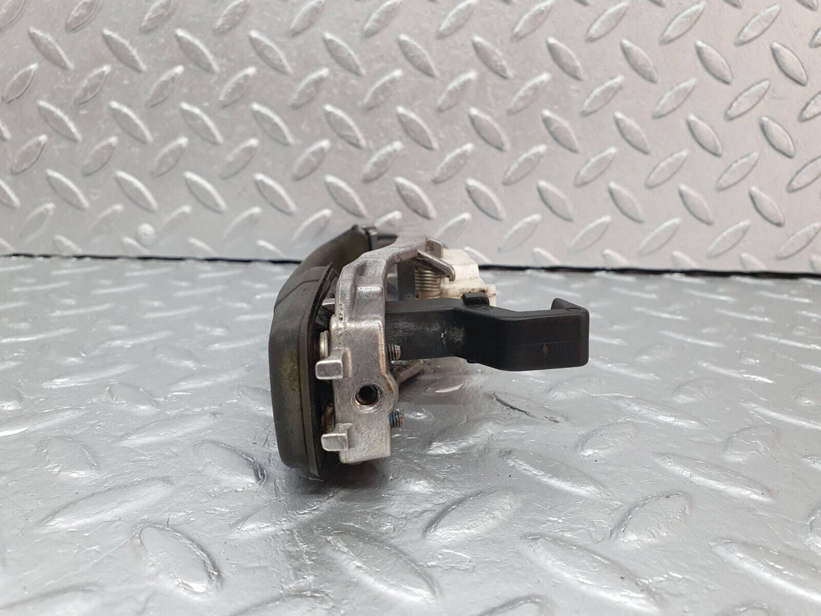 41494 Mercedes-Benz W124 200E Rear Left Door Exterior Handle