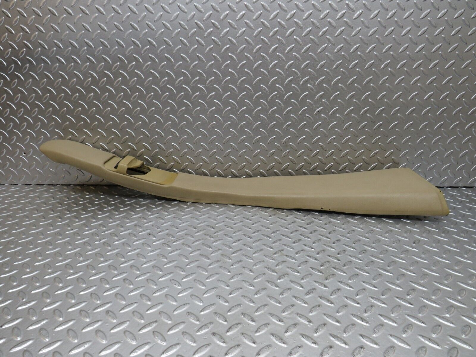 27525 Mercedes-Benz S124 300TE B Pillar Cover Right Side Beige 1246923689