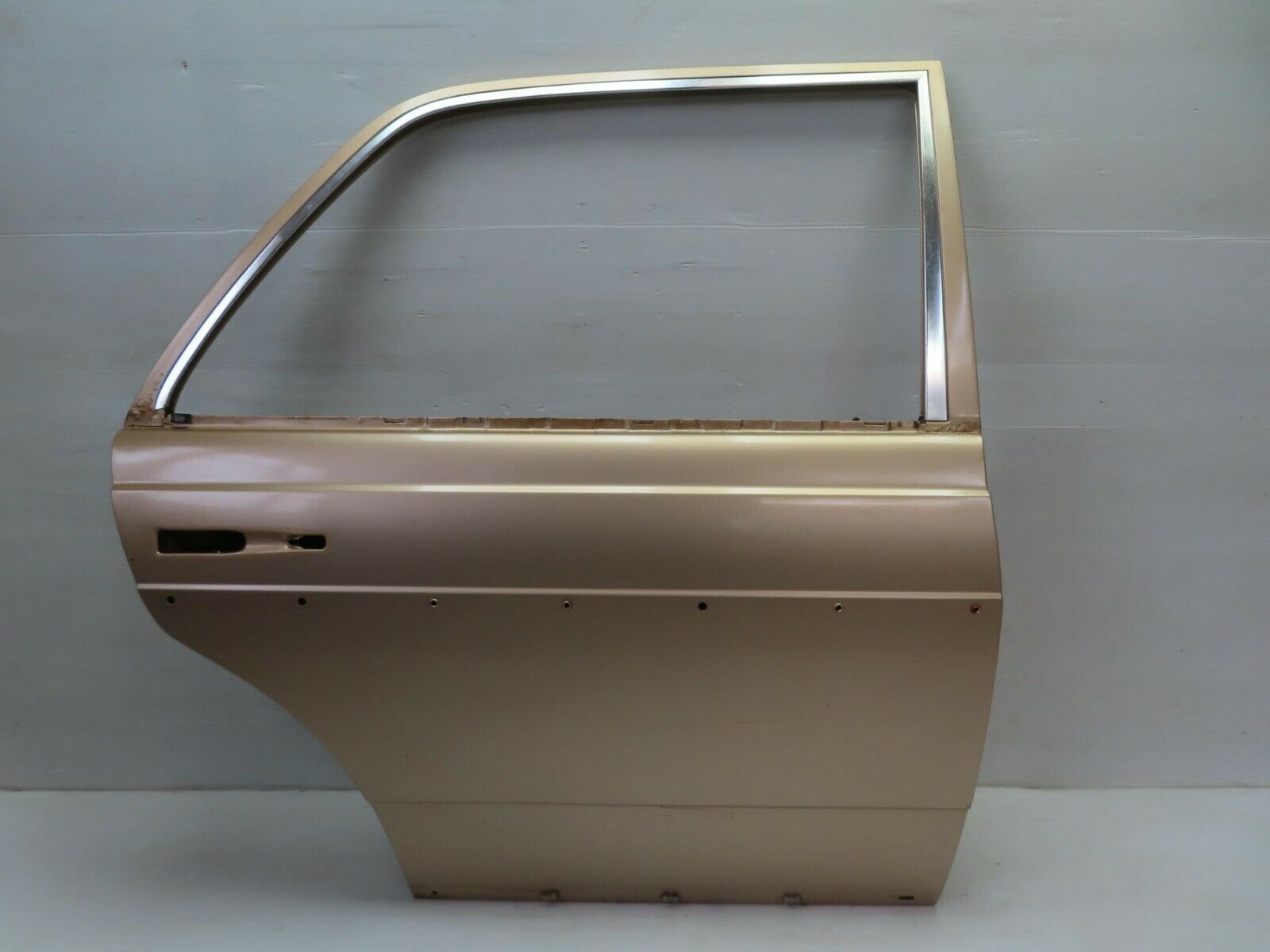 10904 Mercedes-Benz W123 230E Rear Right Door