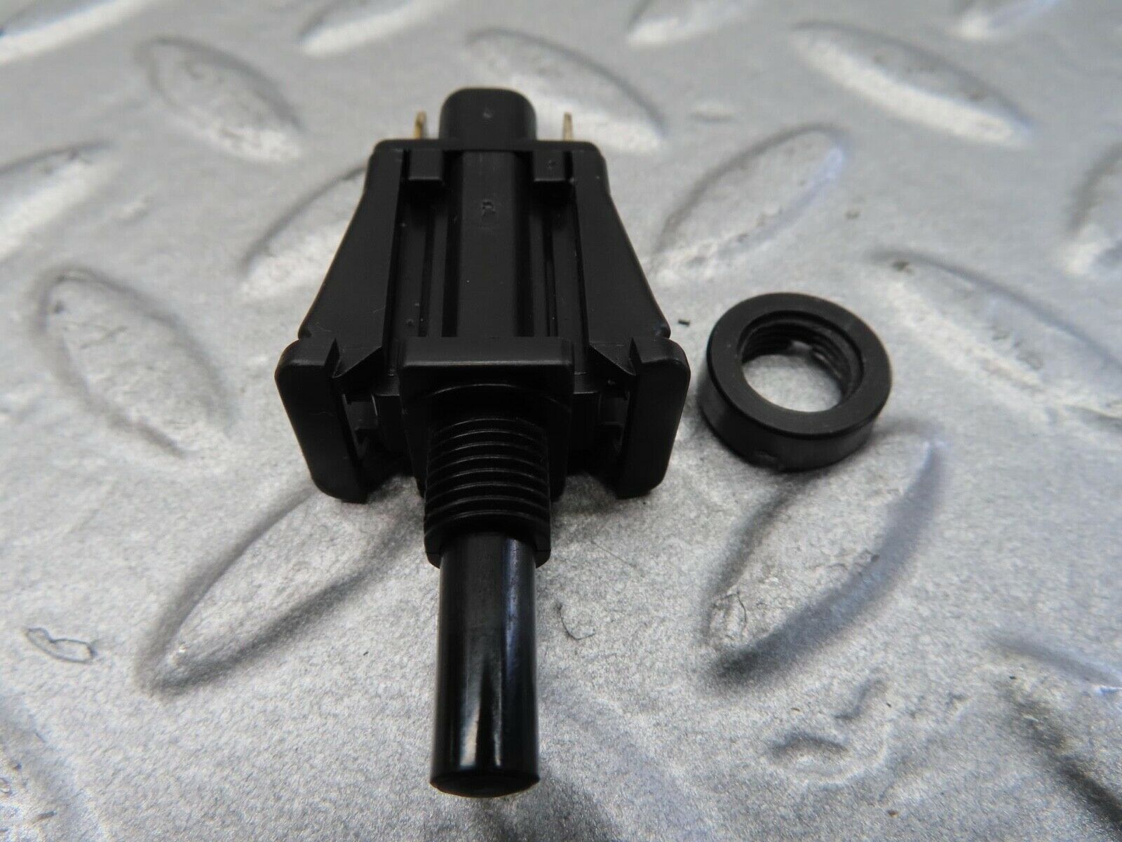 14130 Mercedes-Benz C107 280SLC Glove Box Light Switch 2018201110