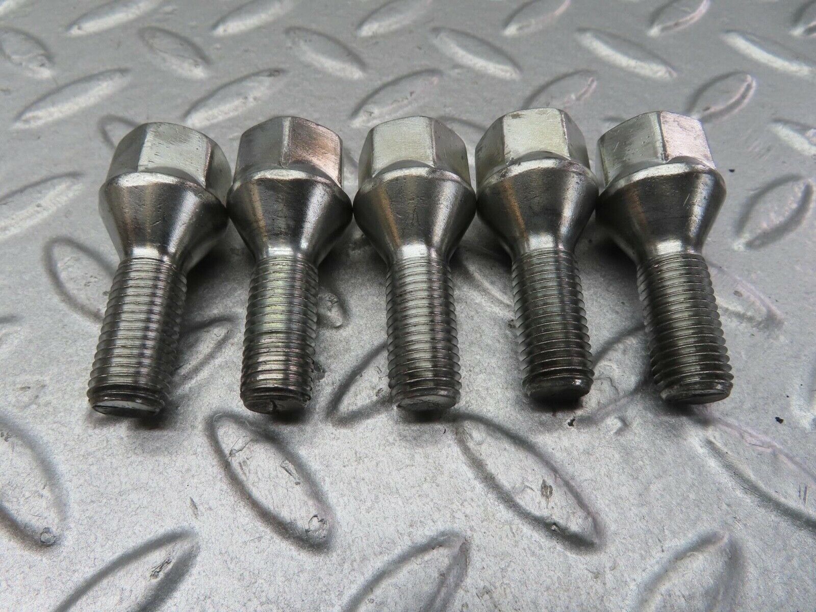 13222 Mercedes-Benz 5x Alloy Wheel Lug Bolt M12x1.5