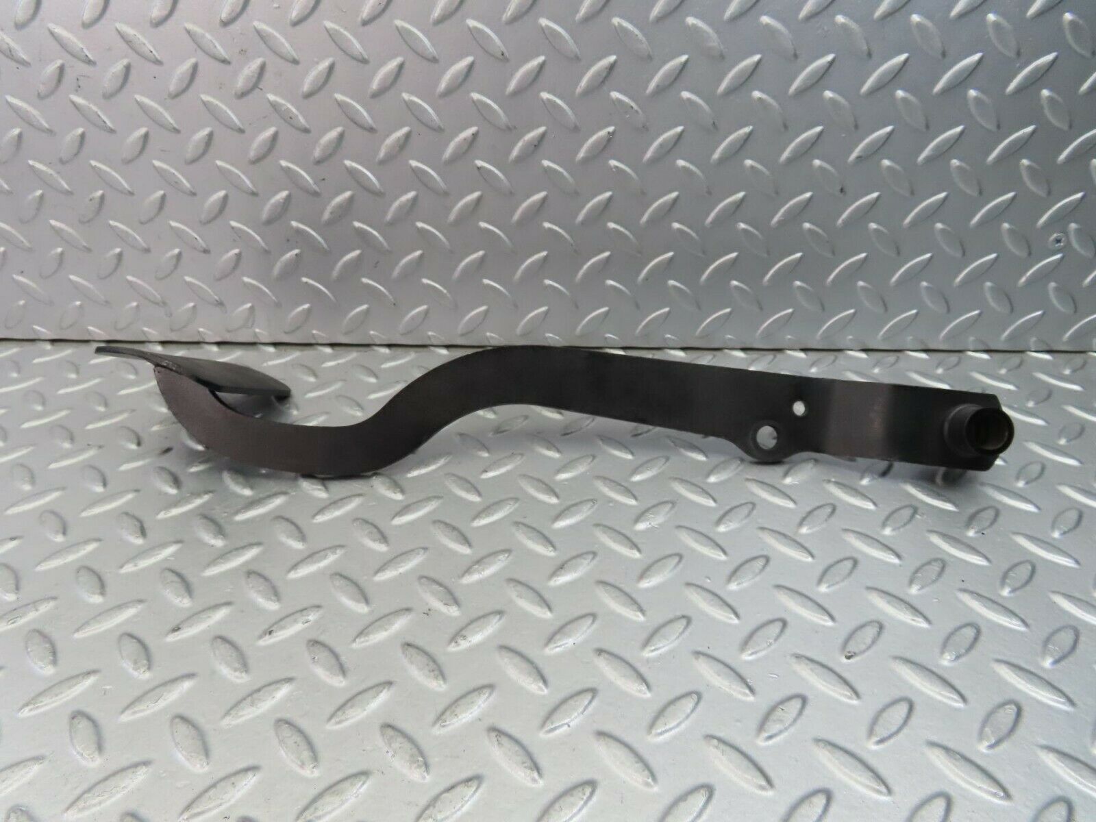 9016 Mercedes-Benz C107 Brake Pedal