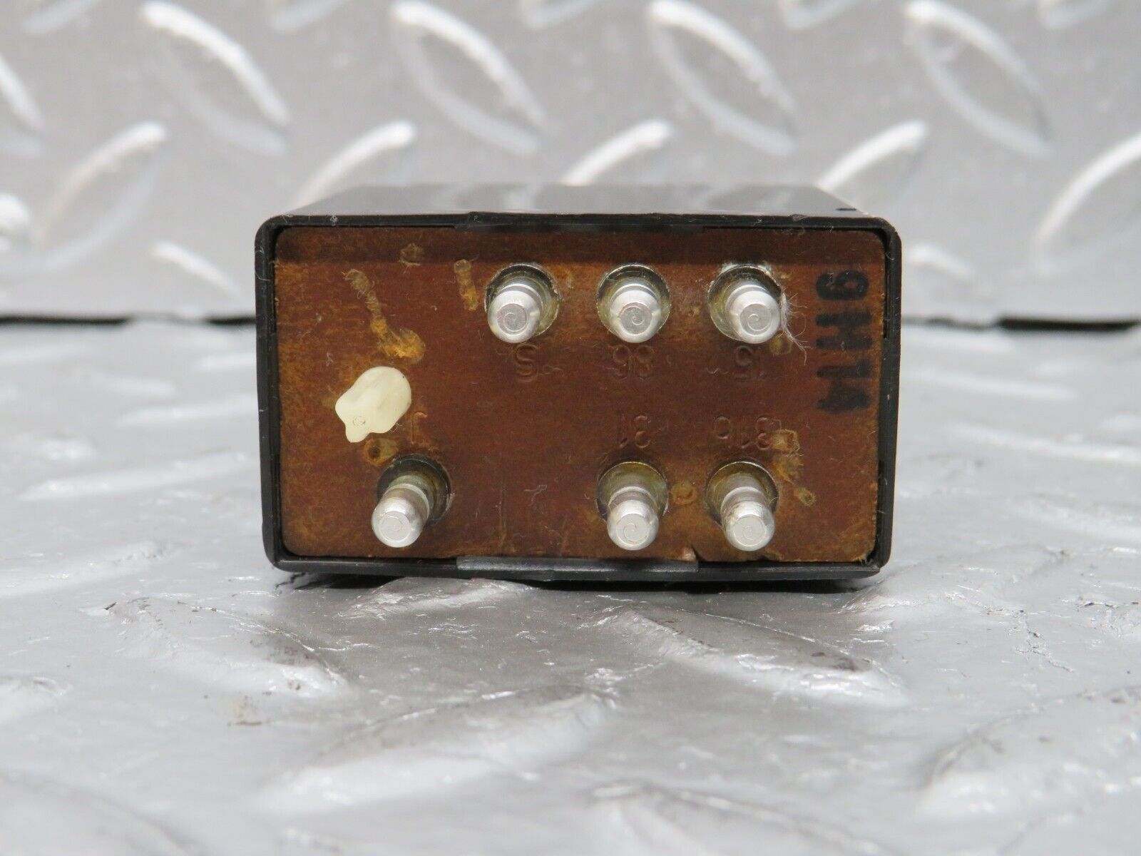 31020 Mercedes-Benz W123 230E Wiper Control Relay 1238210063