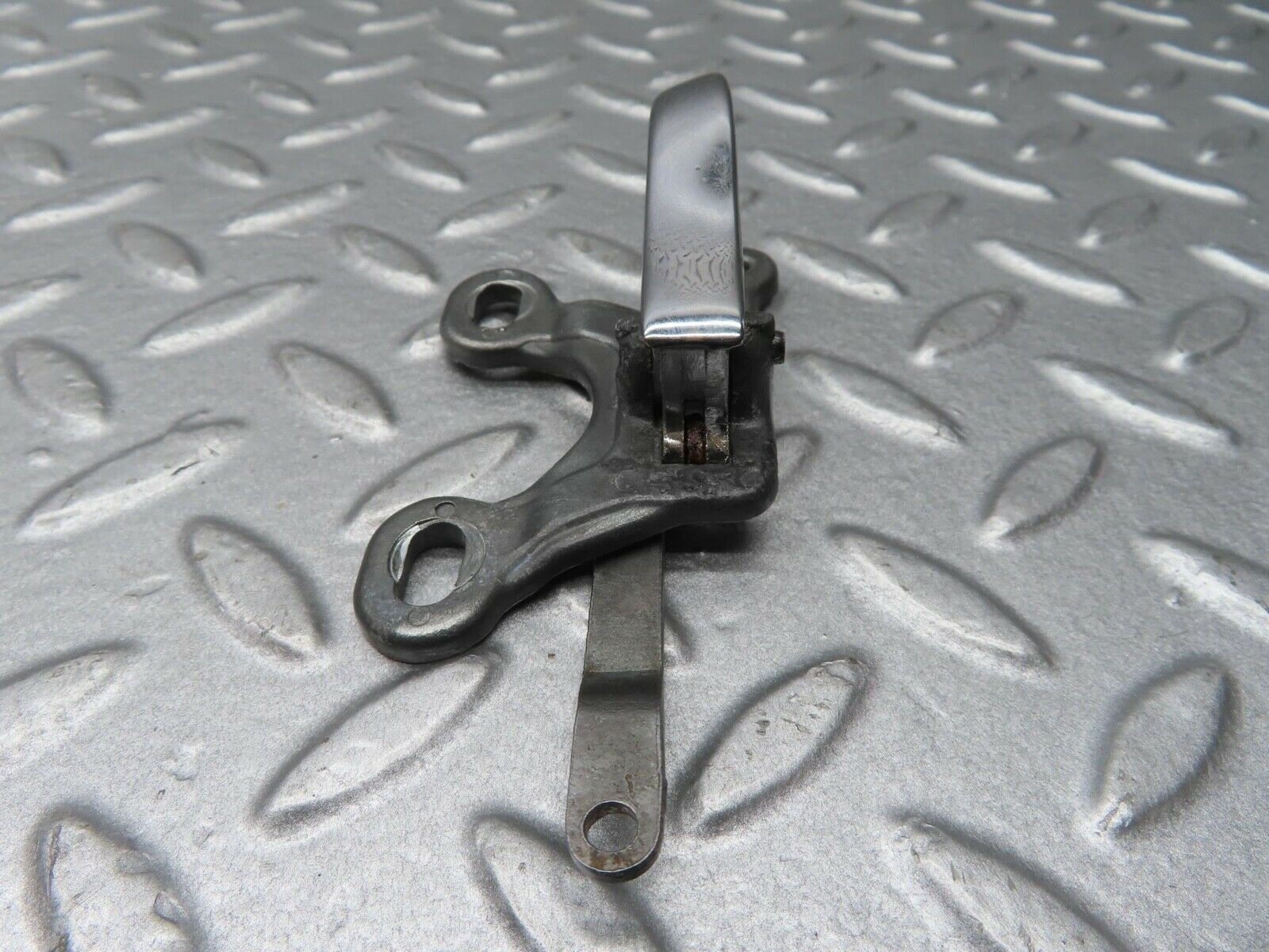 13045 Mercedes-Benz W111 220S Right Interior Door Handle 1107660419