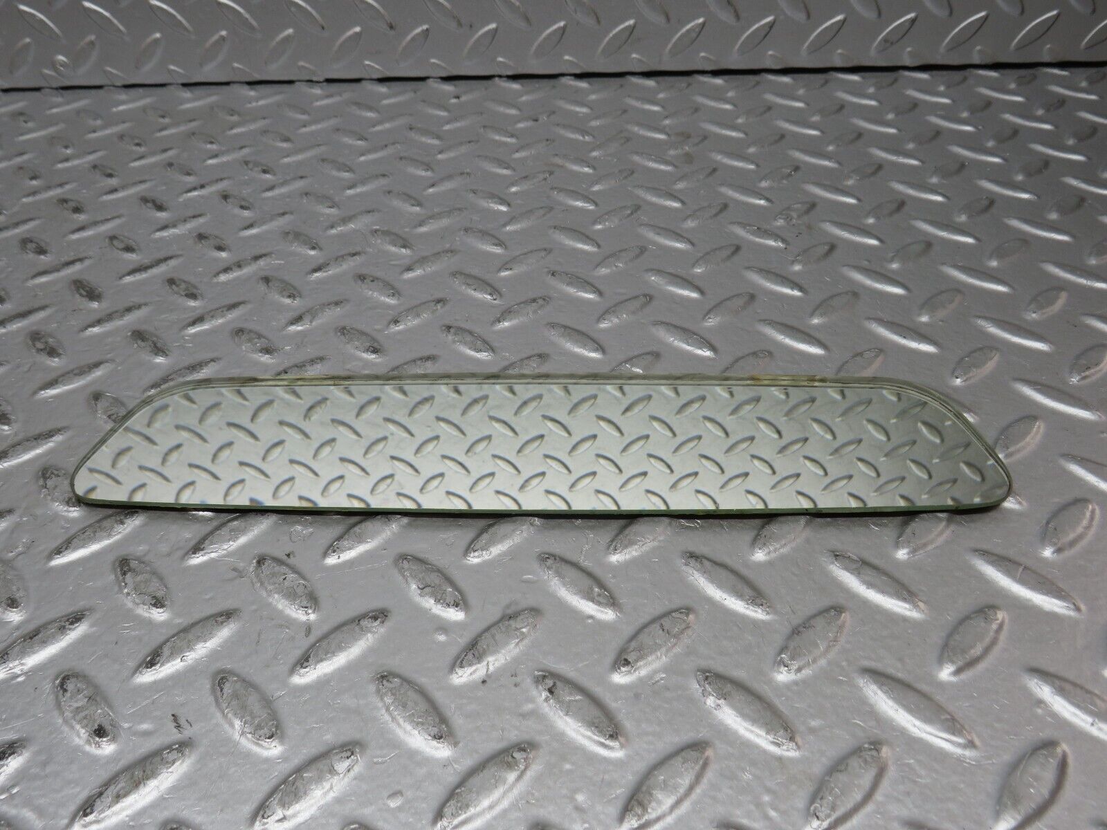 32204 Mercedes-Benz W123 230E Rear View Mirror Glass