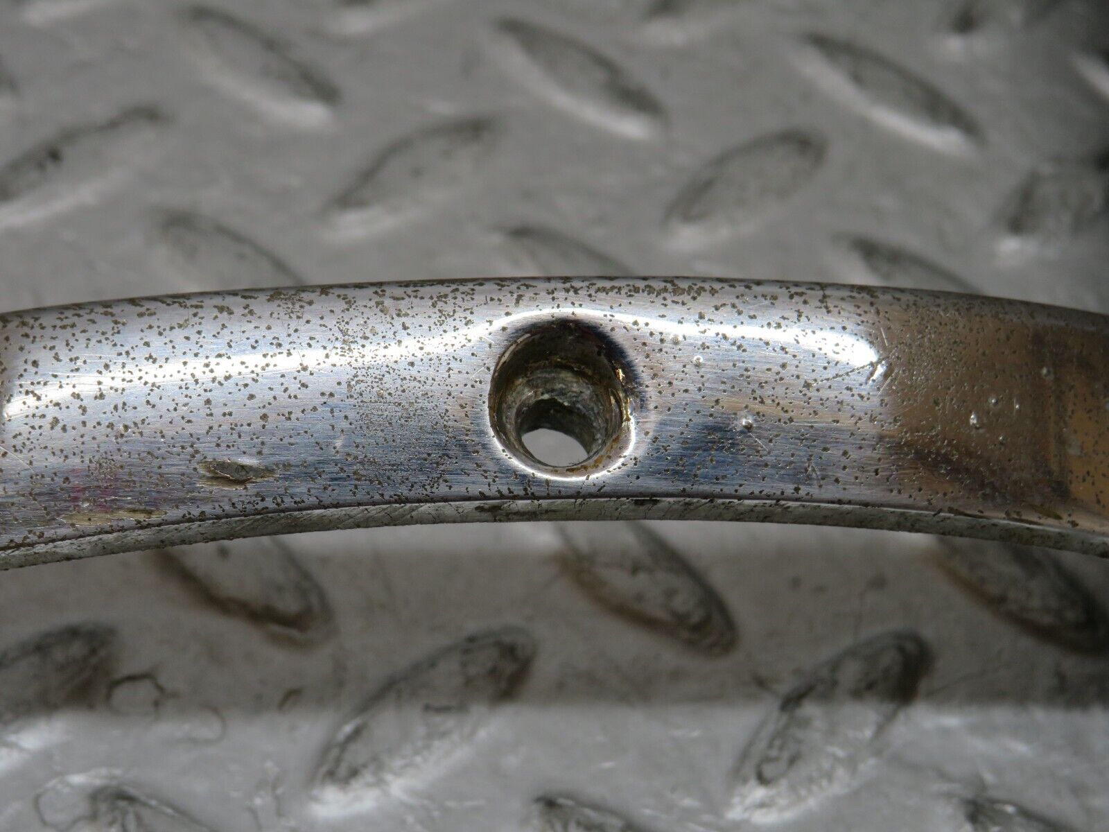 35753 Mercedes-Benz W108 Headlight Chrome Frame