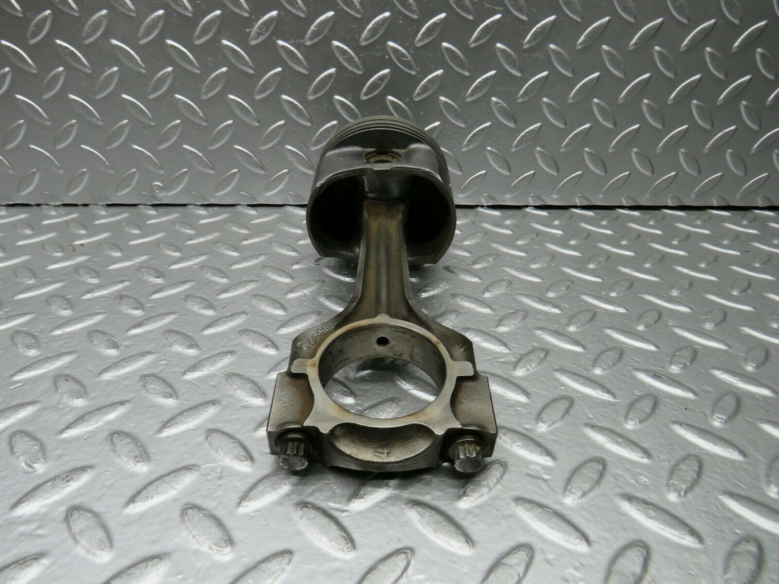 22469 Mercedes-Benz C124 E220 Coupe Piston With Connecting Rod 89.9 mm