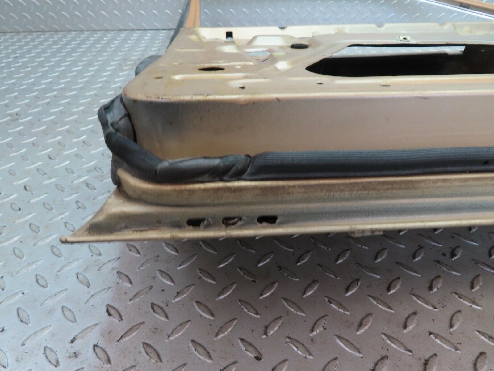 15812 Mercedes-Benz W123 280E Rear Right Door