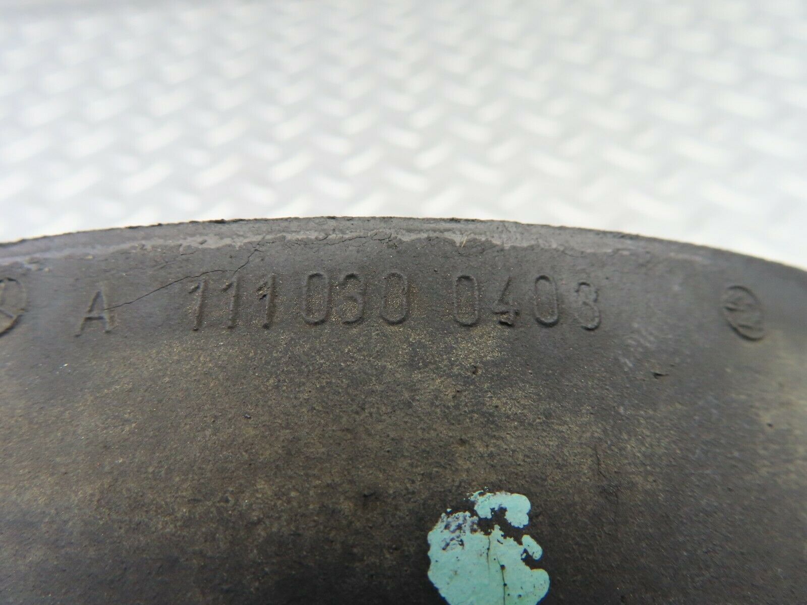 6814 Mercedes-Benz S124 E220 Wagon Crankshaft Belt Pulley 1110300403