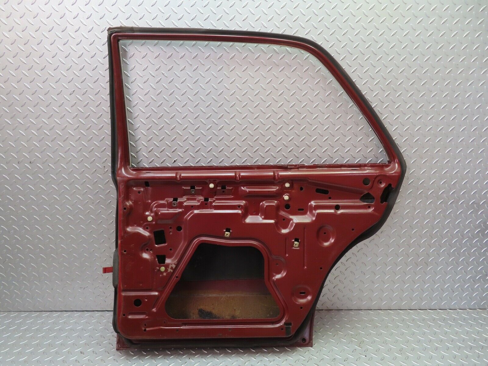 19184 Mercedes-Benz W123 300D Rear Right Door