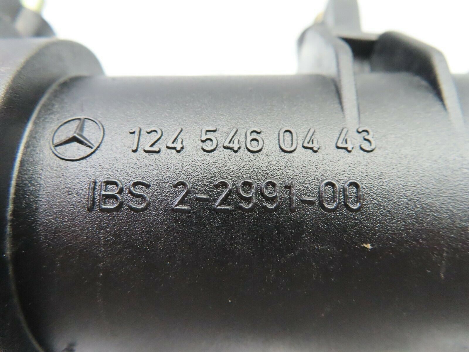 6761 Mercedes-Benz S124 E220 Wagon Steering Column Cable Bracket 1245460443