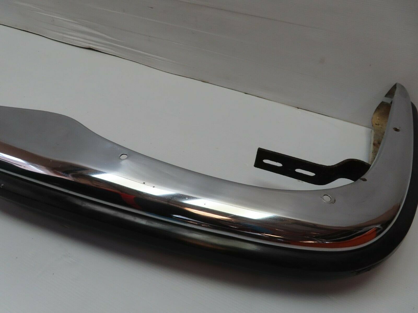 10628 Mercedes-Benz W108 Front Bumper