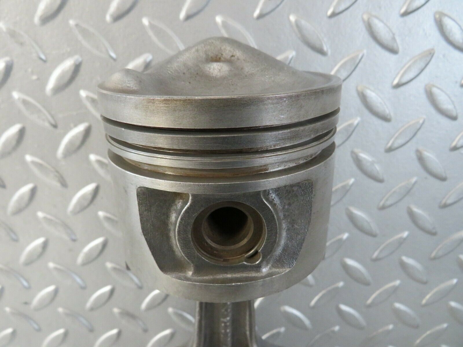 23579 Mercedes-Benz W114 280E Piston With Connecting Rod 86.00 mm