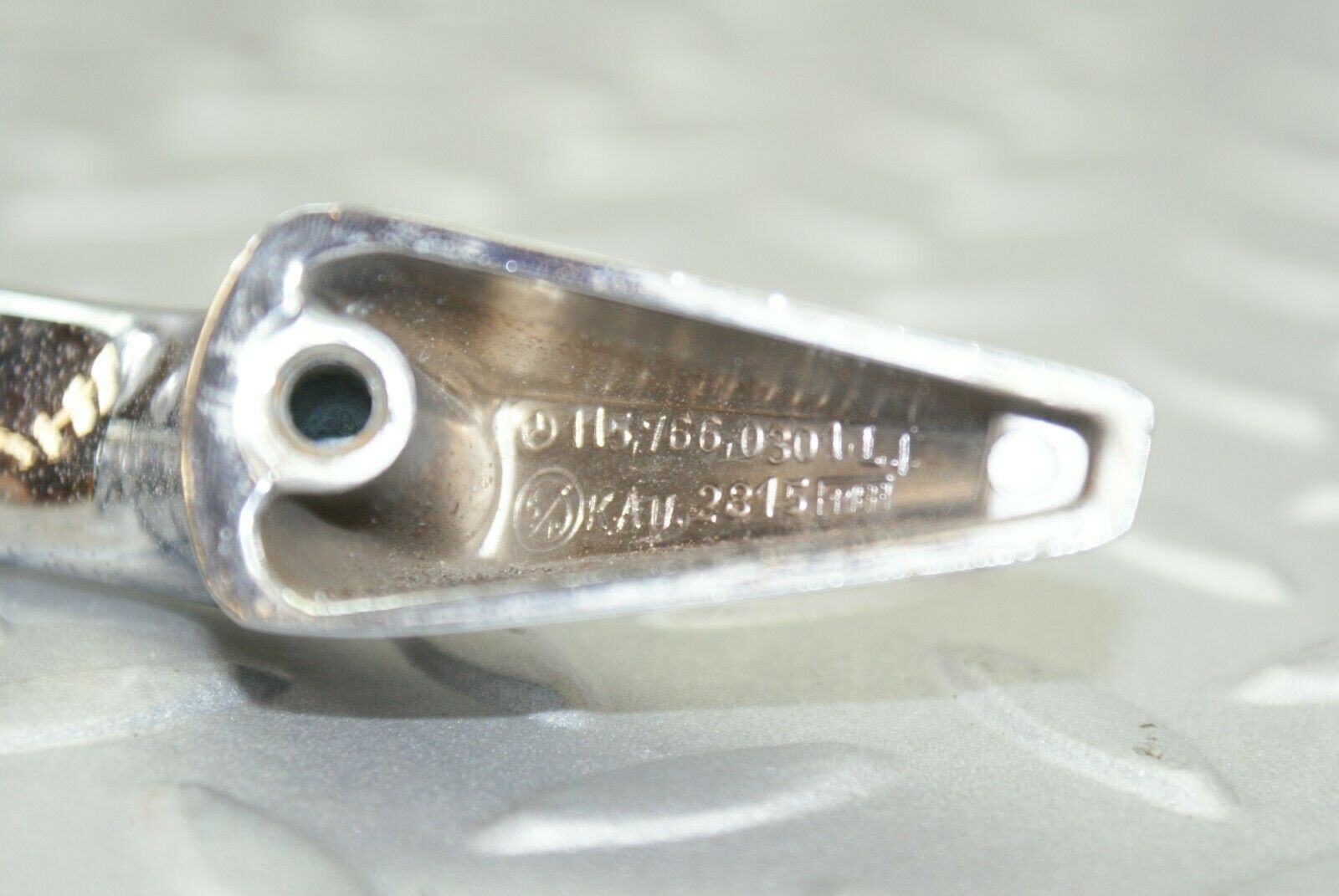 3106 Mercedes-Benz W115 220D Door Handle Rear Left 1157660301