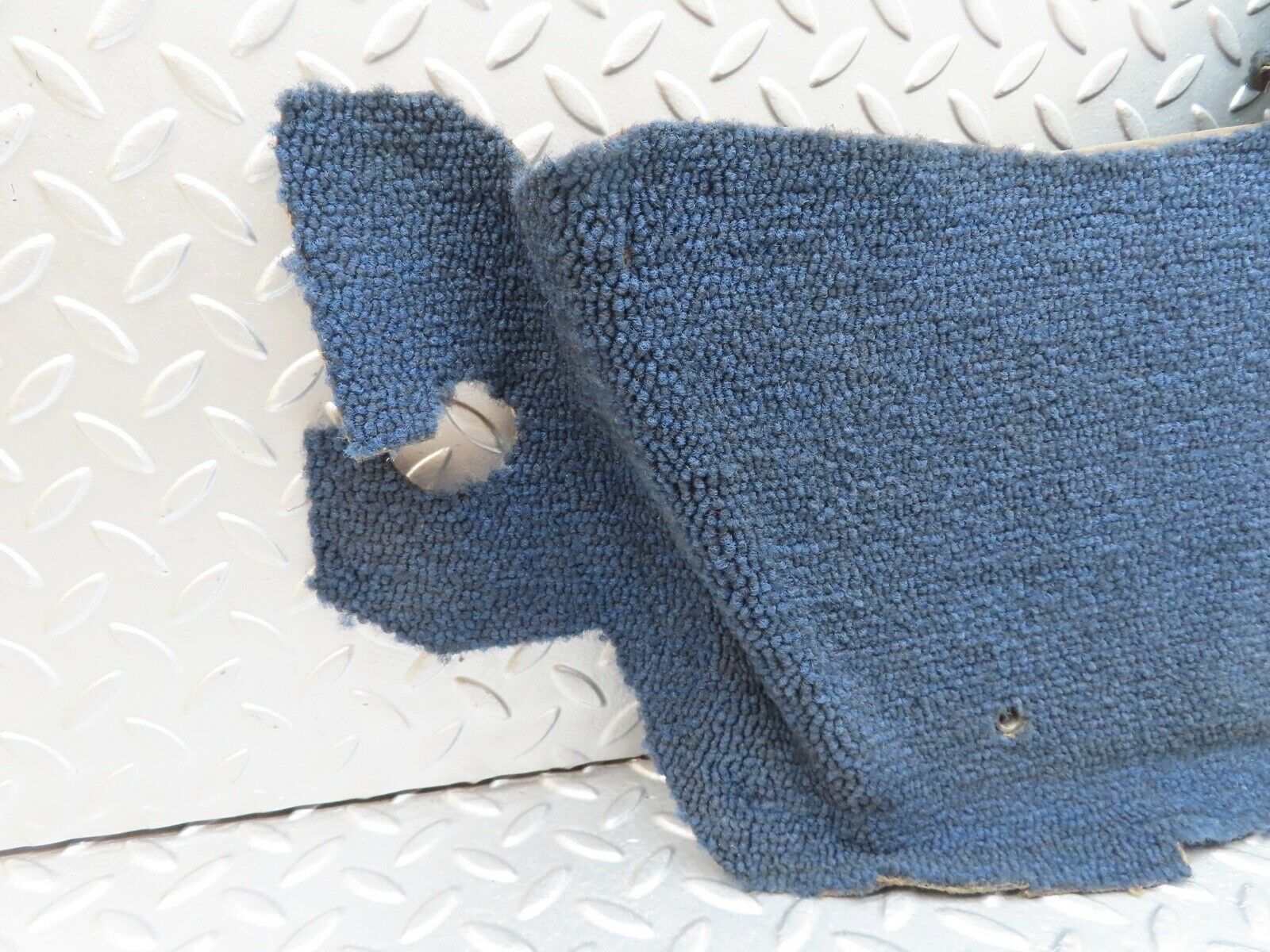 18133 Mercedes-Benz W123 200 Centre Console Carpet Blue Left Side