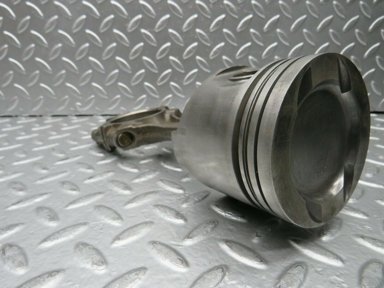 22796 Mercedes-Benz C107 450SLC Coupe Piston With Connecting Rod 92.48 mm