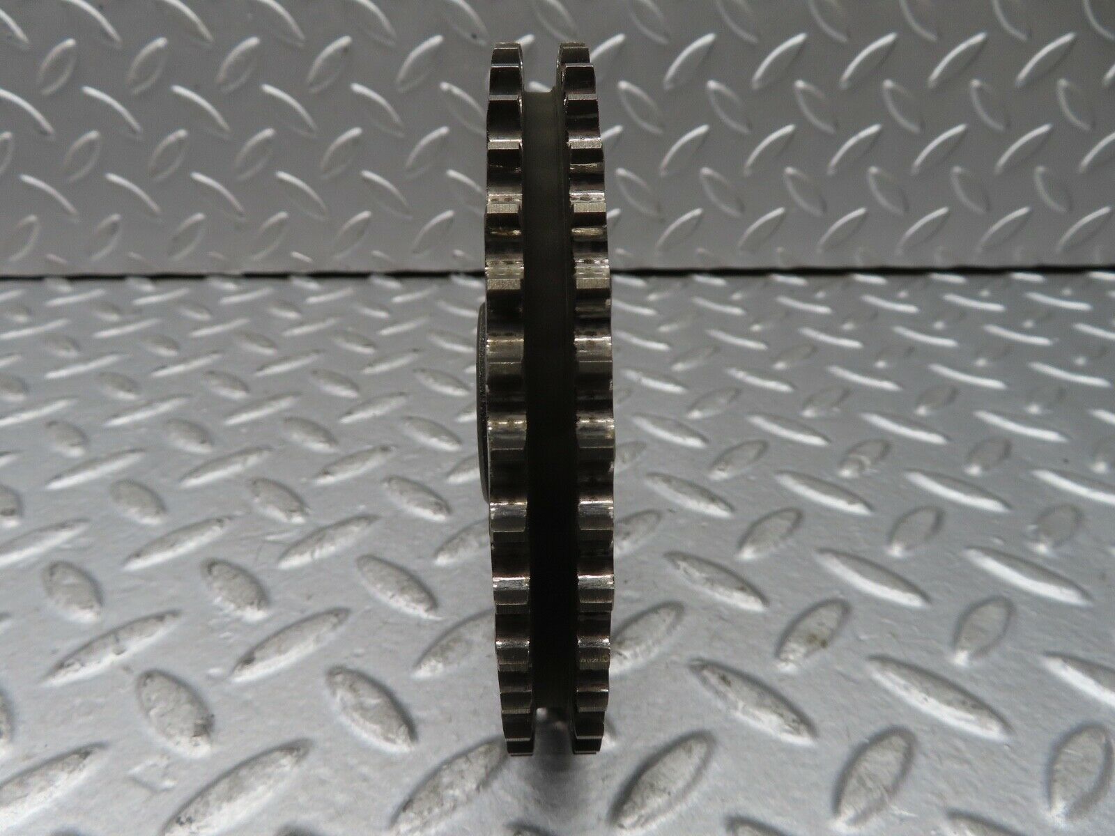 19106 Mercedes-Benz W123 300D Camshaft Timing Gear 1210520201