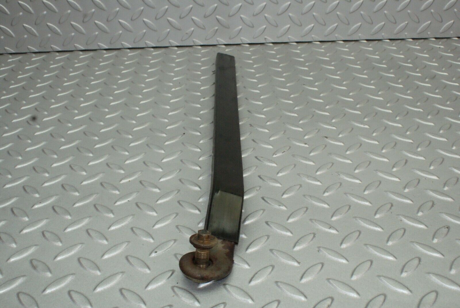 2528 Mercedes-Benz W116 350SE Seat Belt Runner Right