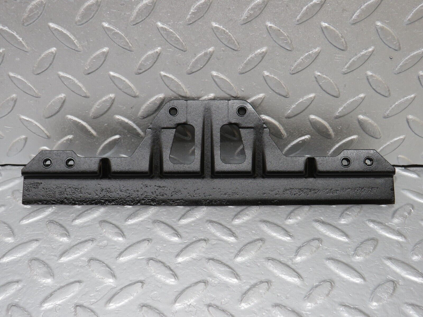 38013 Mercedes-Benz A124 320E Cabriolet Rear Right Power Window Regulator Bracket