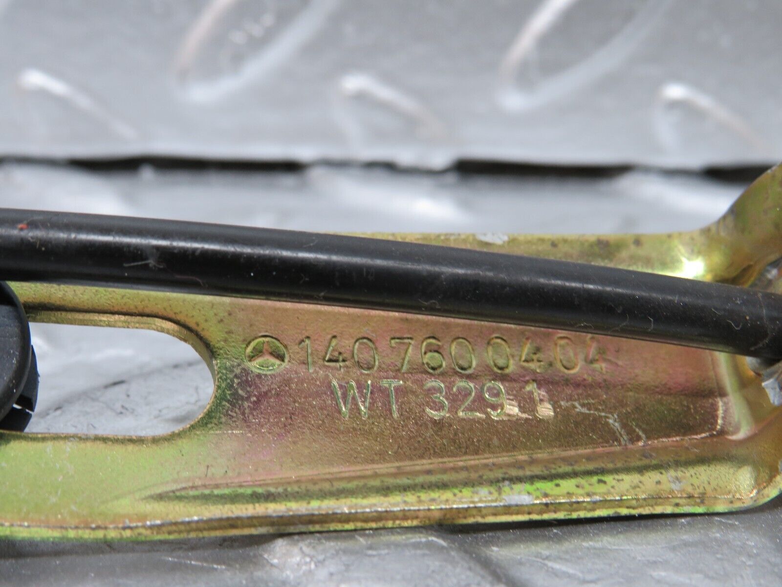 24914 Mercedes-Benz W140 S320 Front Right Door Lock Cable 1407600404