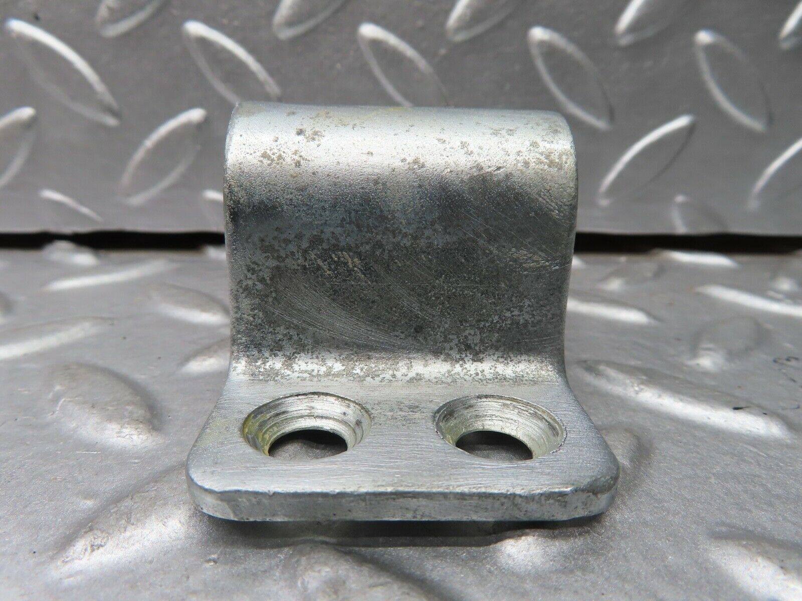 21142 Mercedes-Benz W123 230E Door Lock Latch Left Side