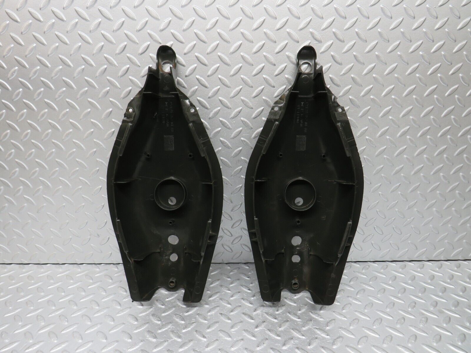 38433 Mercedes-Benz R129 280SL Coupe Rear Control Arm Cover Pair 1293520188