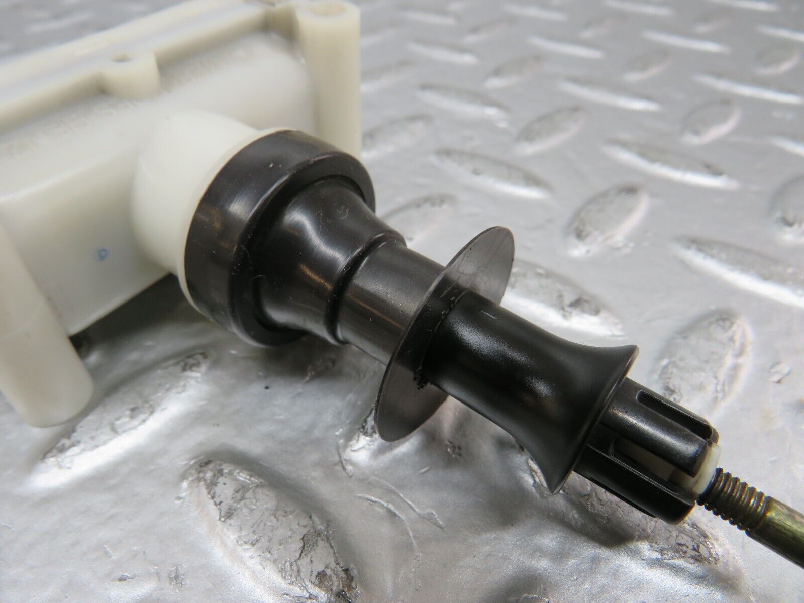 25314 Mercedes-Benz W201 190D Rear Right Door Lock Actuator