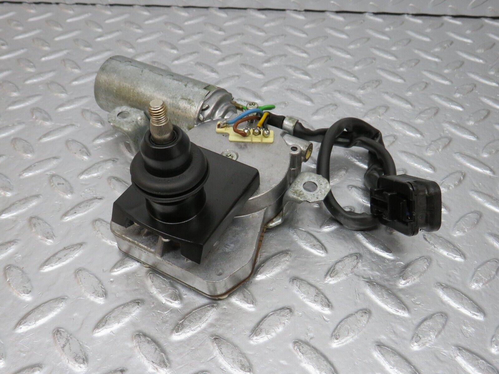 32432 Mercedes-Benz S124 300TE Wagon Rear Wiper Motor 0390201506 1248201242