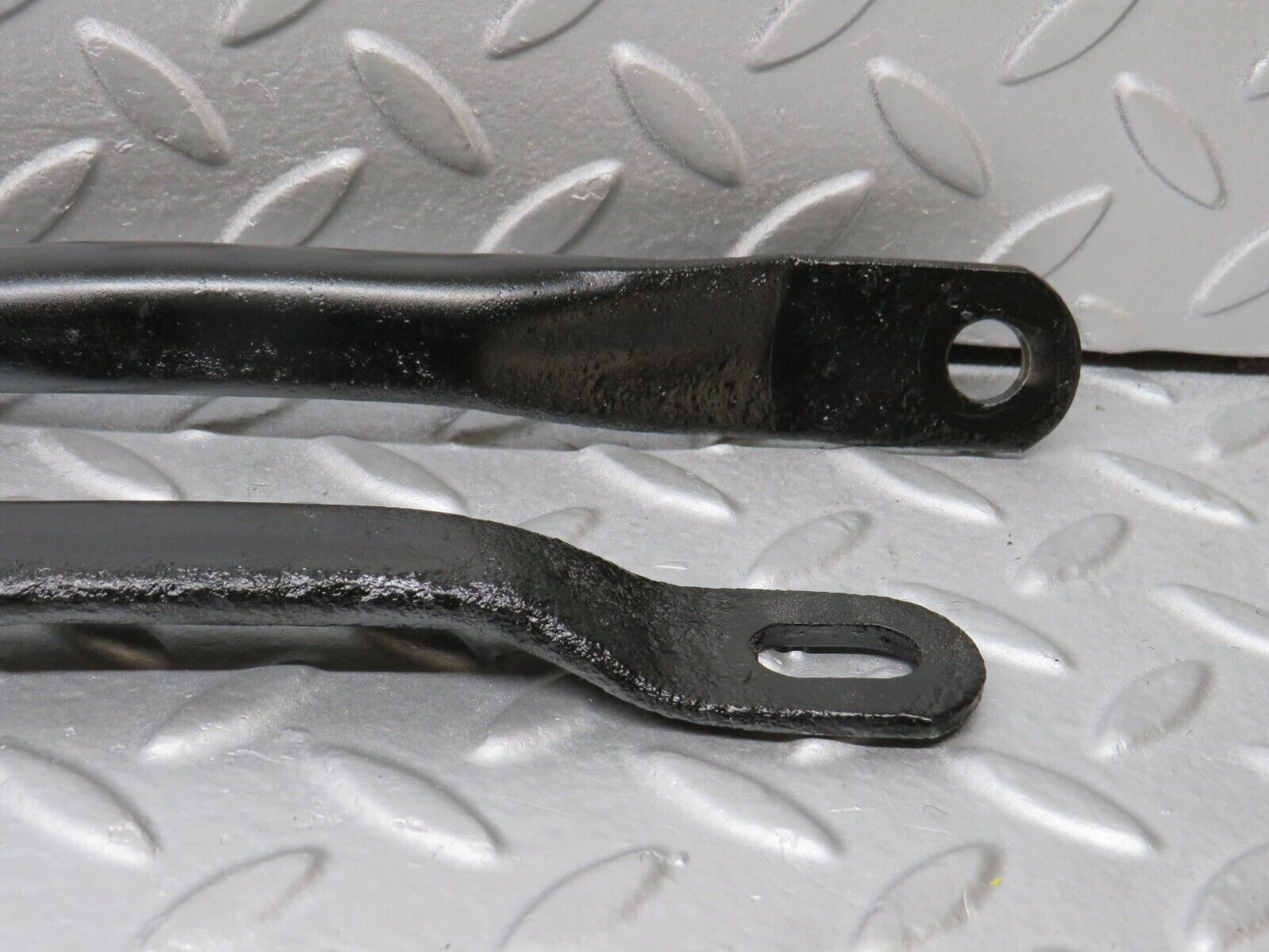 38583 Mercedes-Benz R129 280SL Coupe Rear Suspension Anti Roll Bar Support Bar 2x