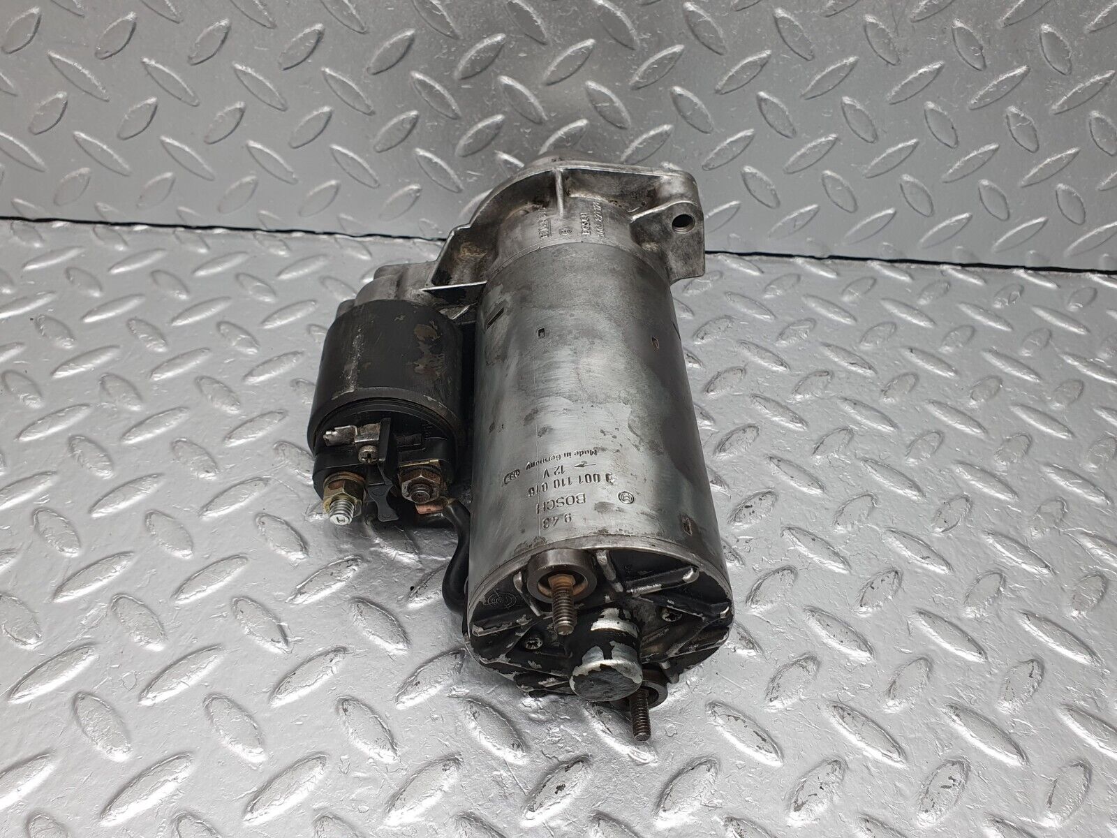 41065 Mercedes-Benz W126 300SE Starter Motor Bosch 000110016 1005821128