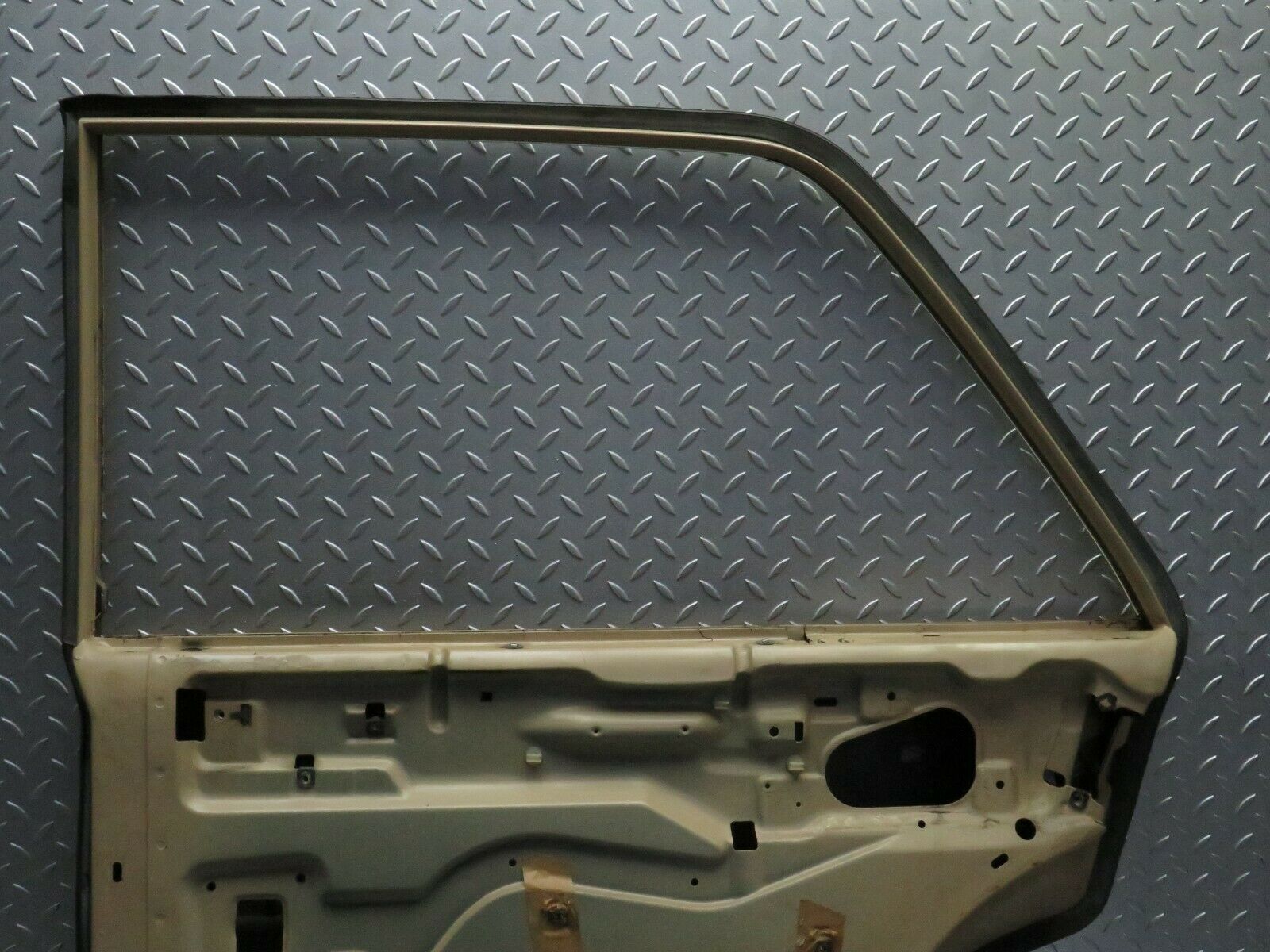 23557 Mercedes-Benz W114 280E Rear Right Door