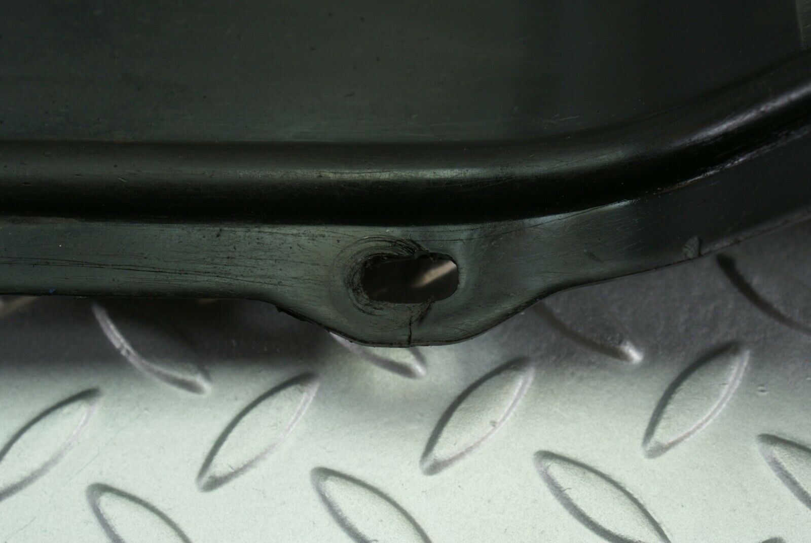 2880 Mercedes-Benz W116 350SE Wheel Arch Panel Fender Wing Cover 1168840535